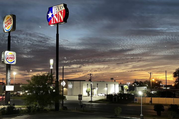Hotel 4 of 39
