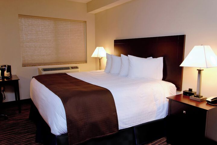 Room 52 of 104