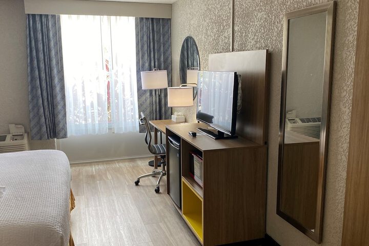 Room 25 of 56