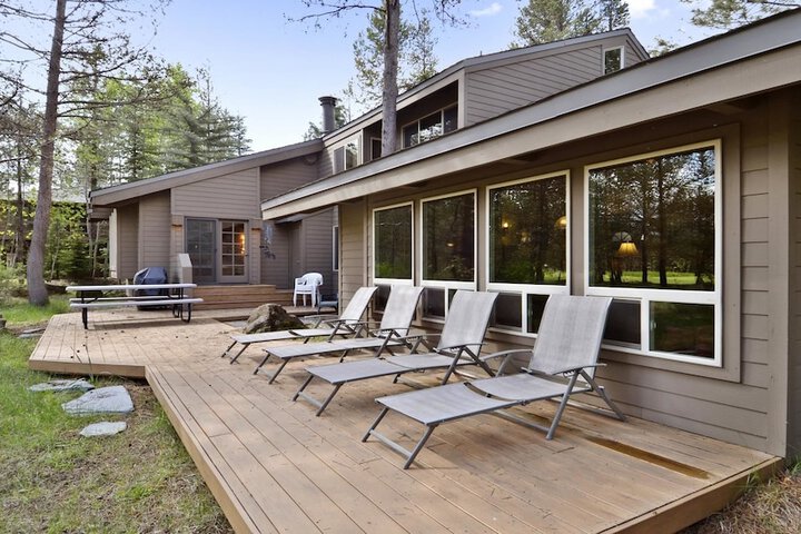 Meadowlark 4 Holiday Home