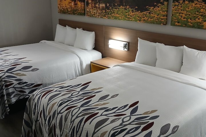 Red Roof Inn Leeds