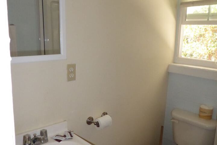 Room 36 of 65