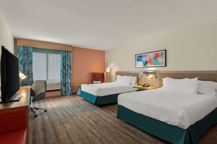 Room 32 of 57