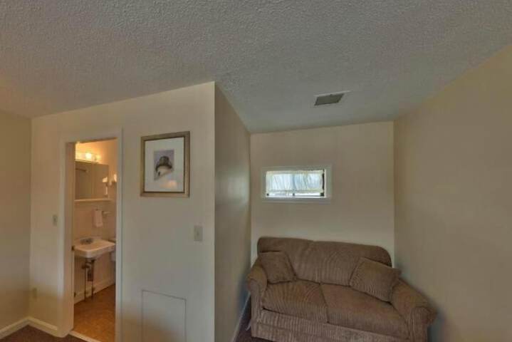 Room 40 of 59