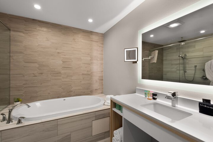 Wyndham Garden Galena Hotel & Day Spa
