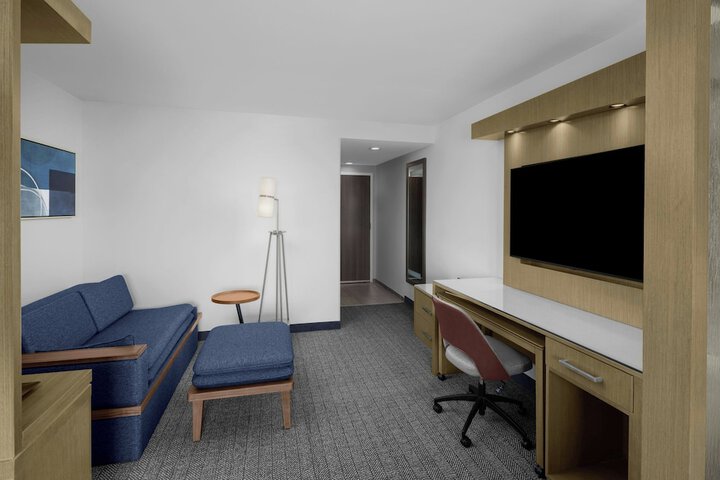 Room 18 of 47
