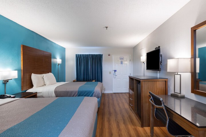 Room 20 of 29