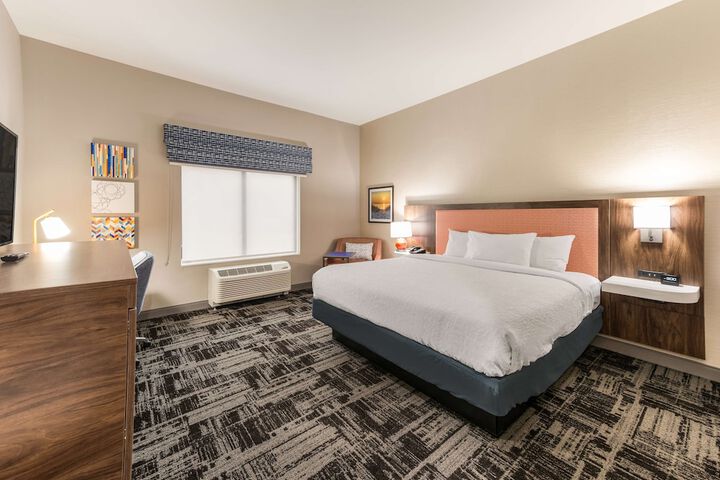 Hampton Inn & Suites Benton Harbor