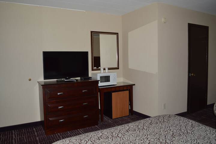 Room 4 of 14