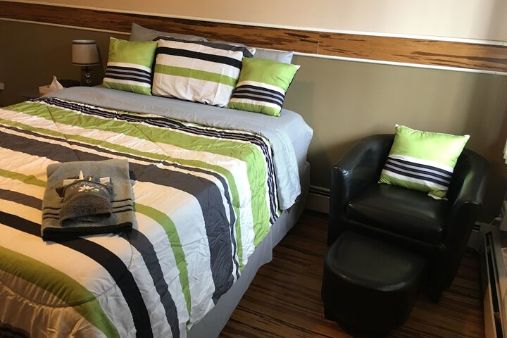 Room 55 of 177