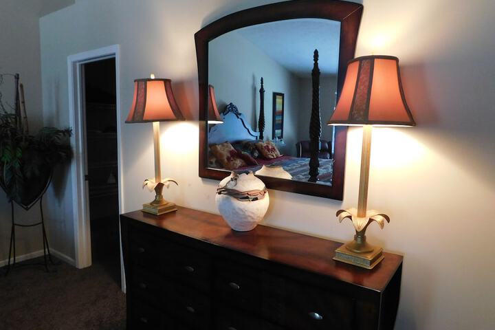 Room 9 of 47
