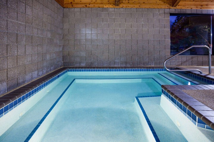 Pool 6 of 26
