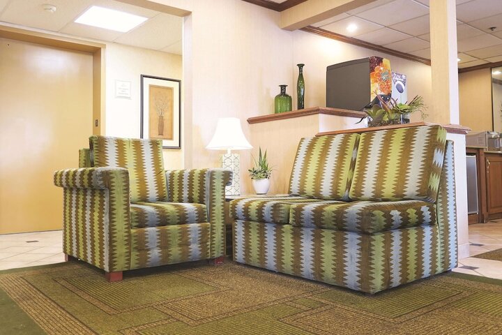 Hotel Interior 11 of 38