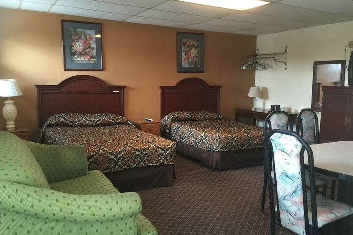 Room 13 of 24