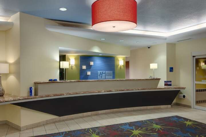 Hotel 7 of 77