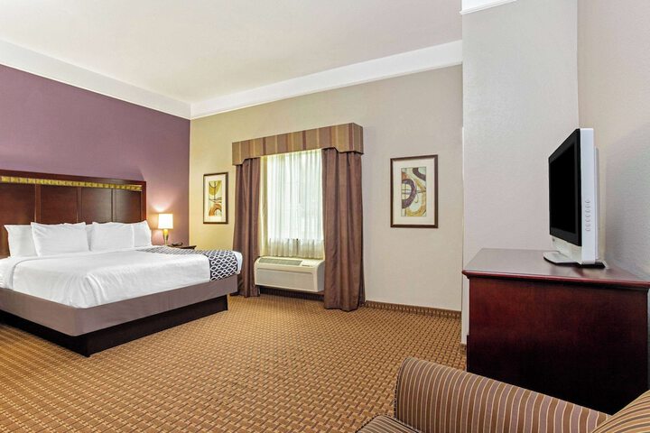 Room 18 of 29