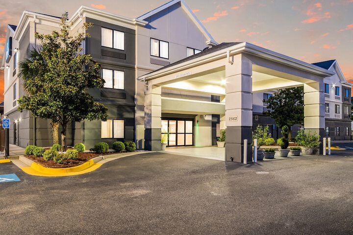 Quality Inn & Suites Augusta I-20