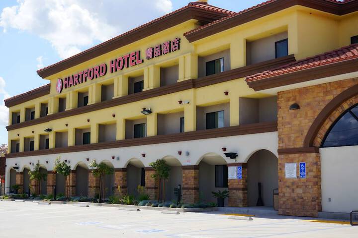 Hotel 3 of 27