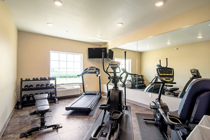 Cobblestone Hotel & Suites - Paxton