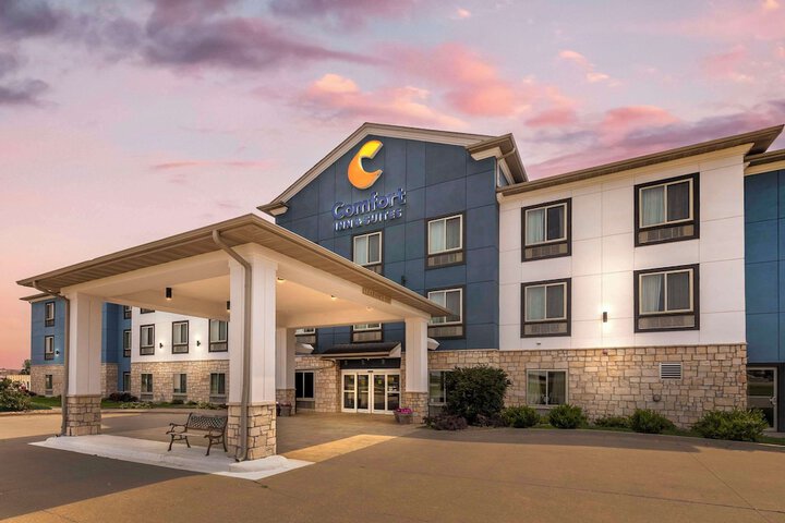 Hotel 7 of 71