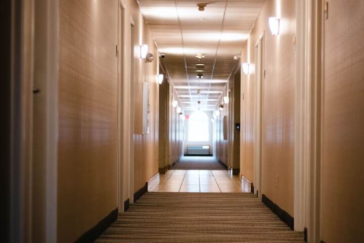 Monument Inn & Suites