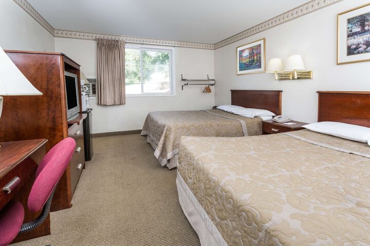 Room 14 of 25
