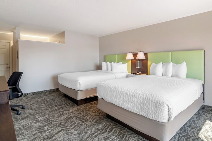 Ogunquit River Inn & Suites