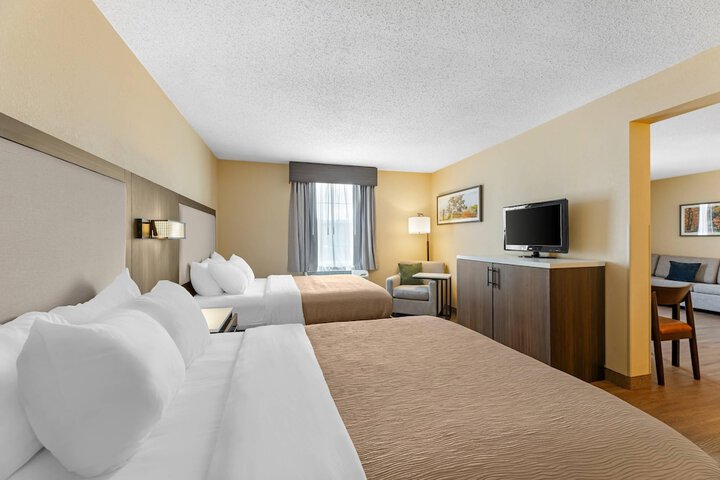 Quality Inn & Suites Bellville - Mansfield