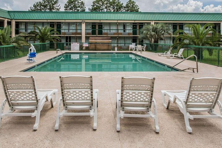 Pool 7 of 53