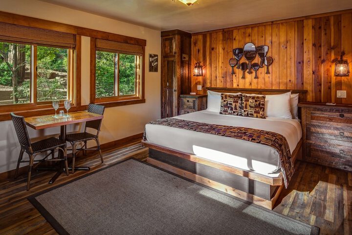 Cedar Glen Lodge