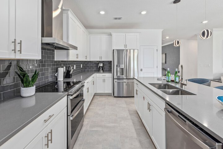 Harbor Island Beach Club Homes by Villatel