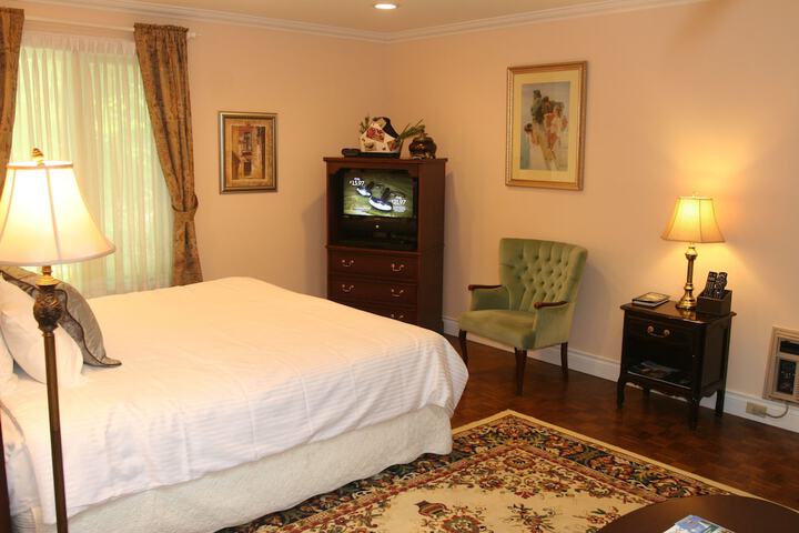 Room 47 of 66