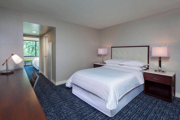 Room 14 of 30