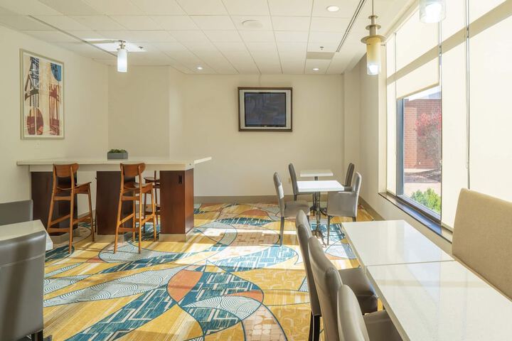 Elimwood Hotel a Ramada by Wyndham