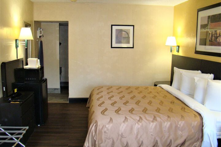 Baymont by Wyndham Front Royal Near Shenandoah National Park