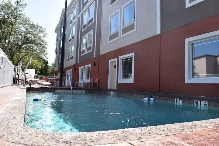Pool 7 of 55