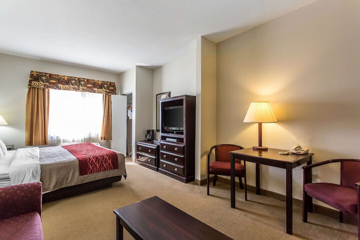 Room 7 of 27