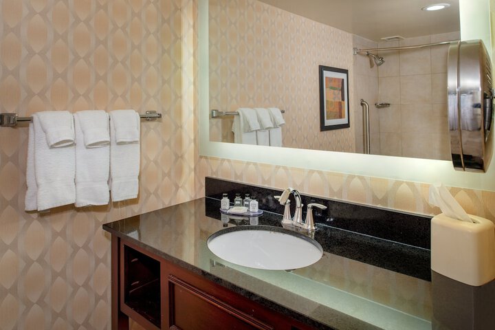 Room 107 of 184
