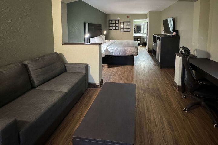 Room 16 of 20