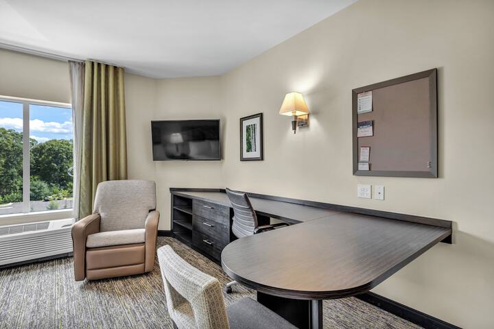 Room 25 of 61