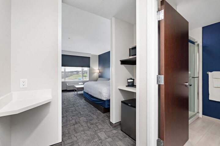 Room 84 of 105