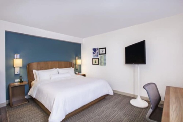 Room 21 of 31