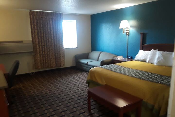 Room 15 of 29