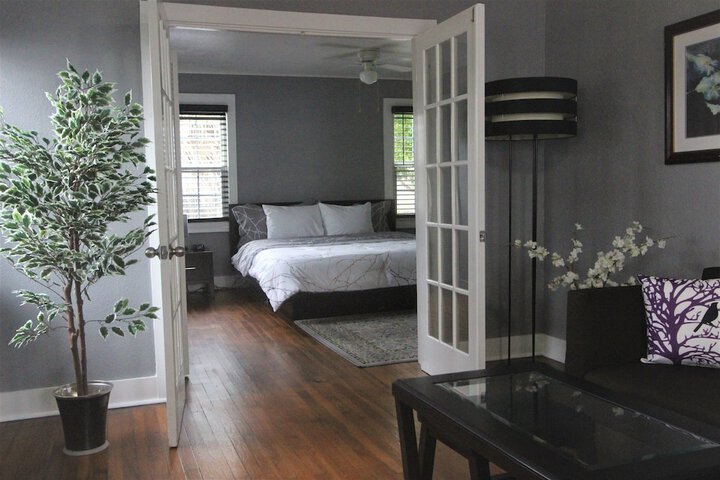 Room 46 of 171