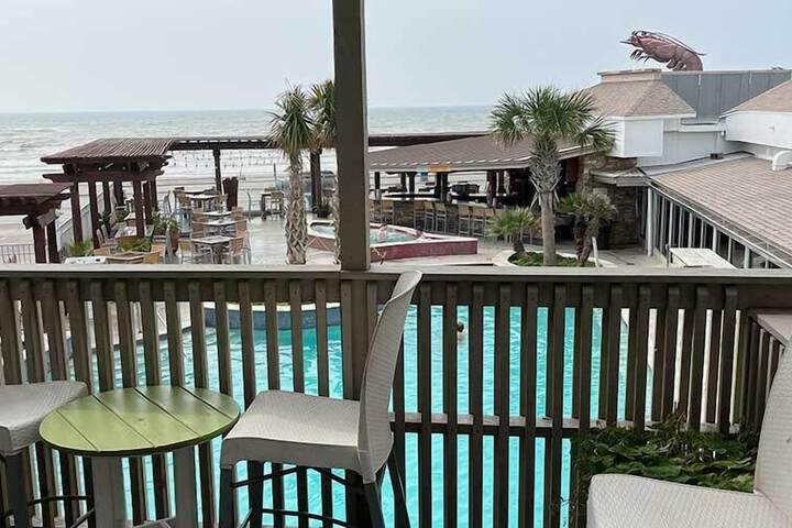 Gaidos Seaside Inn