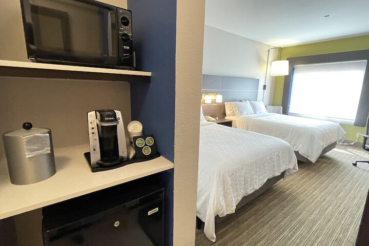Room 22 of 53