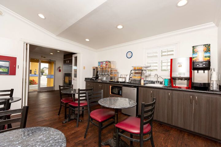 SureStay Hotel by Best Western Seaside Monterey