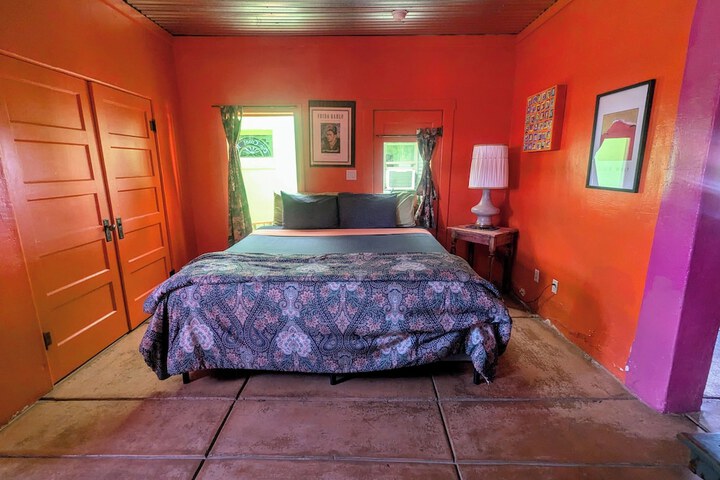 Room 128 of 286