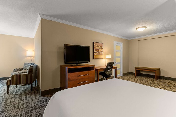 Room 13 of 60