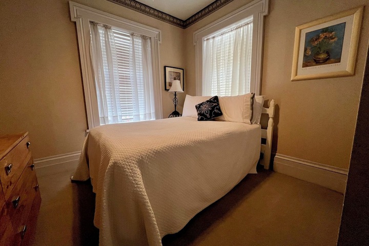 The Mount Vernon Inn